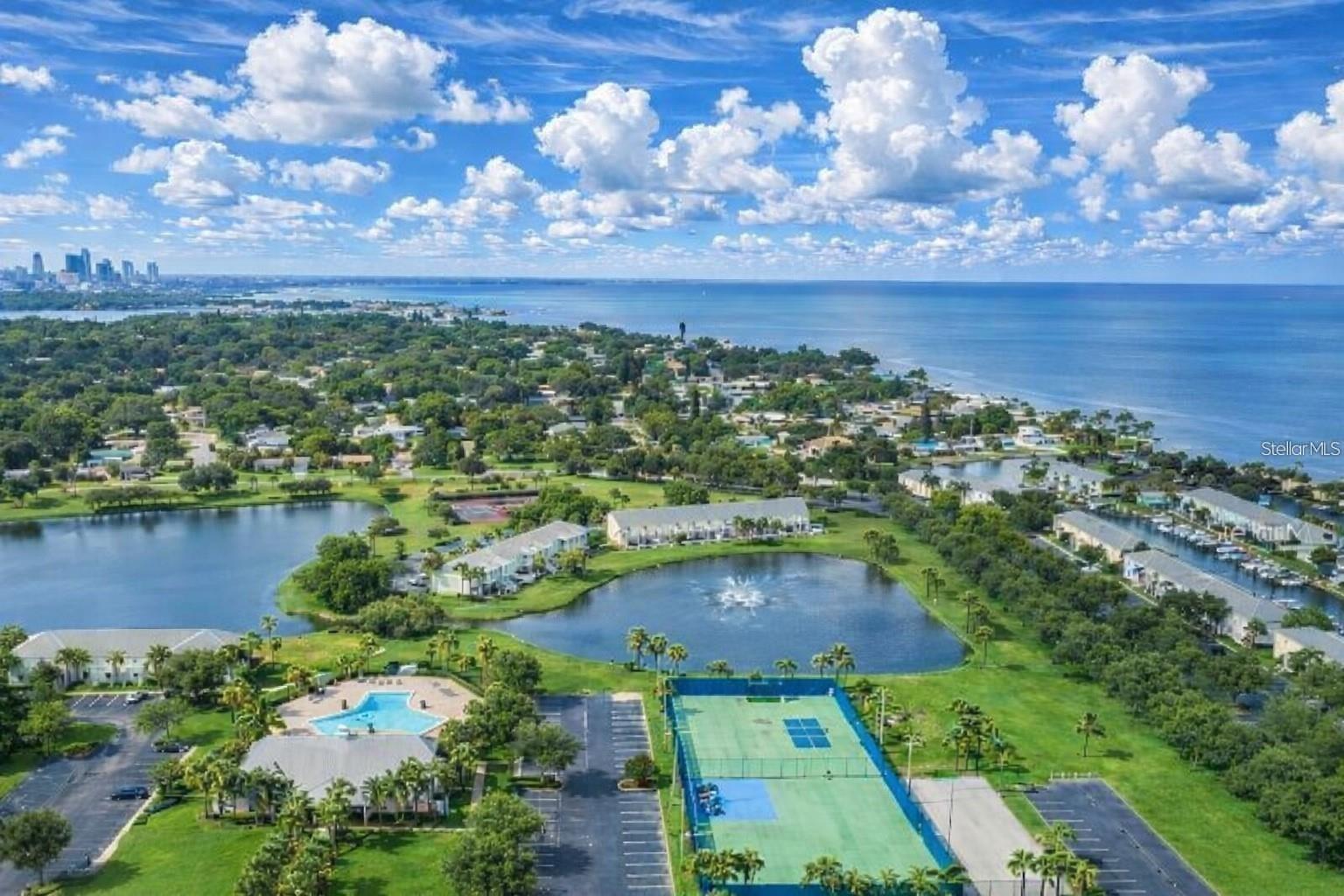 213 SEAHORSE DR SE #B, ST PETERSBURG, FL, 33705
