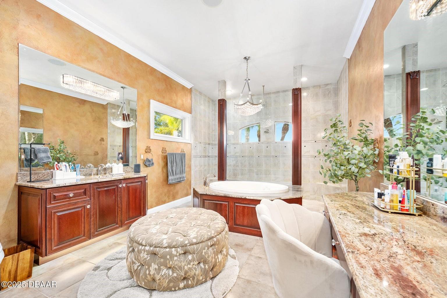 602 TOMOKA AVE, ORMOND BEACH, FL, 32174