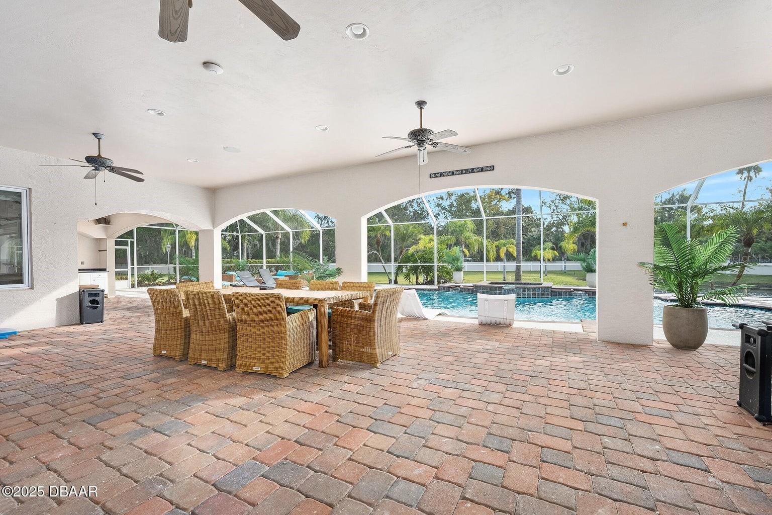 602 TOMOKA AVE, ORMOND BEACH, FL, 32174