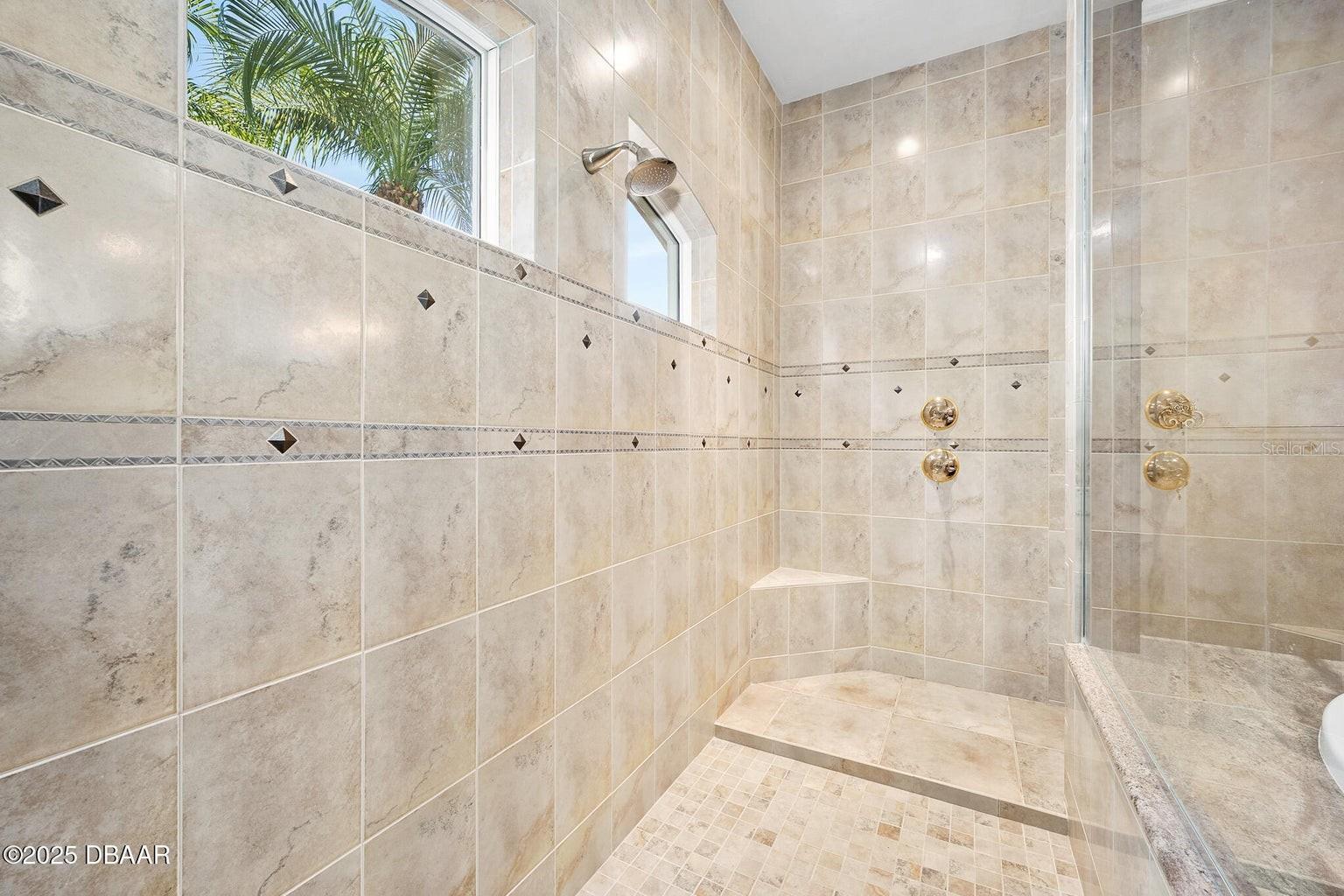 602 TOMOKA AVE, ORMOND BEACH, FL, 32174