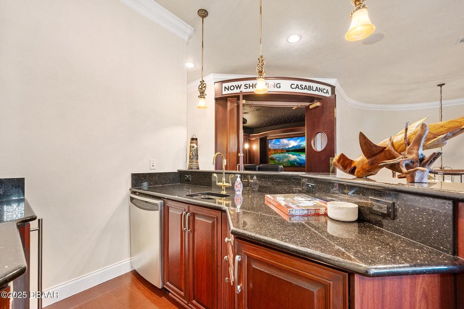 602 TOMOKA AVE, ORMOND BEACH, FL, 32174