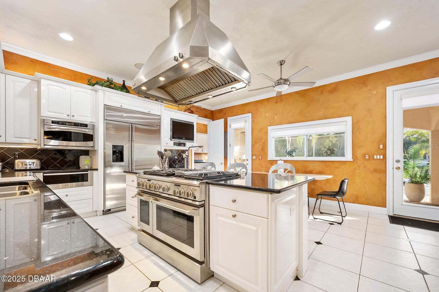 602 TOMOKA AVE, ORMOND BEACH, FL, 32174