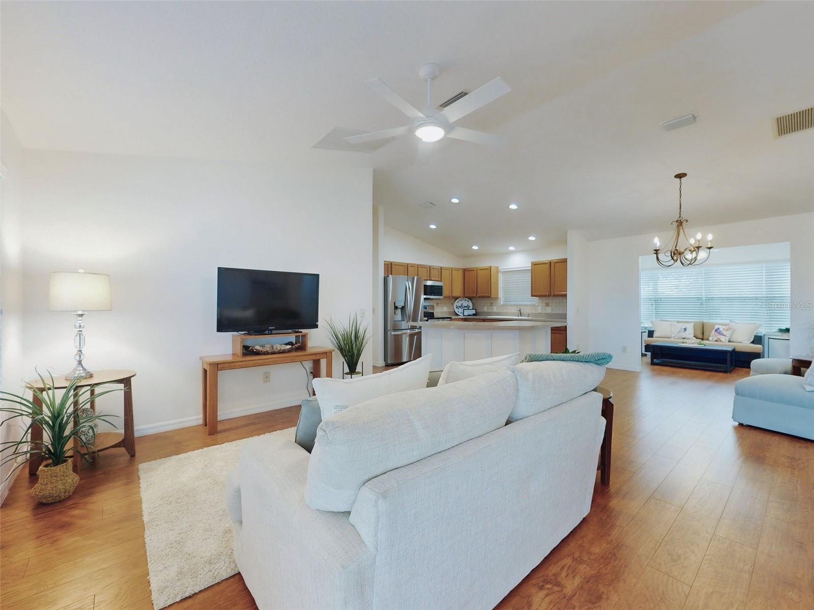 1521 HOLLYBERRY PL, THE VILLAGES, FL, 32162