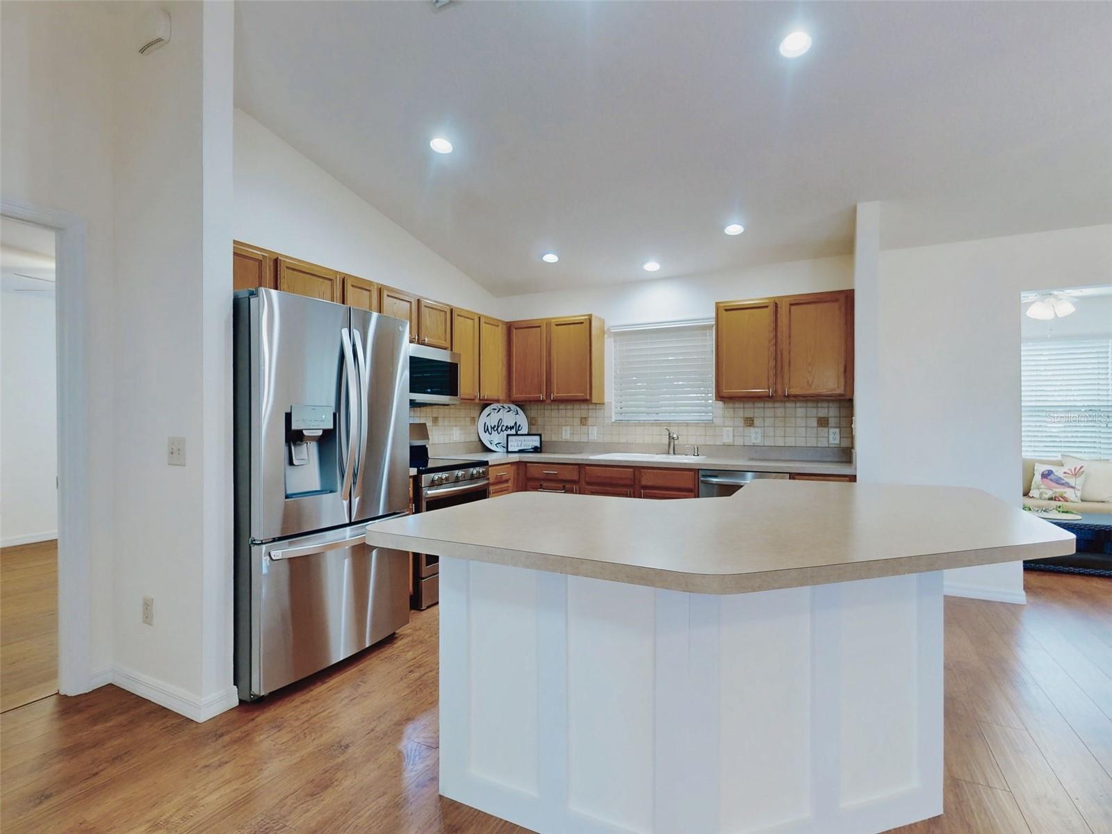 1521 HOLLYBERRY PL, THE VILLAGES, FL, 32162