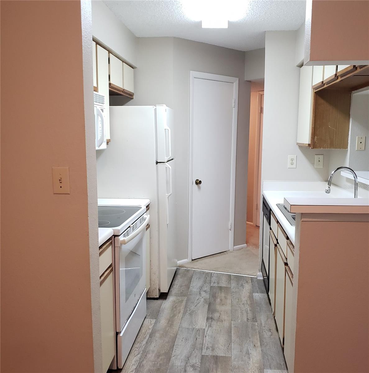 8630 MALLARD RESERVE DR #104, TAMPA, FL, 33614