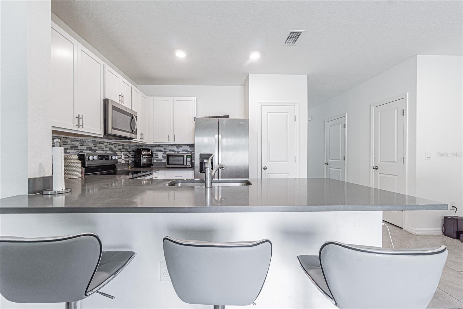 6358 SOPHIE OAKS CT, TAMPA, FL, 33610