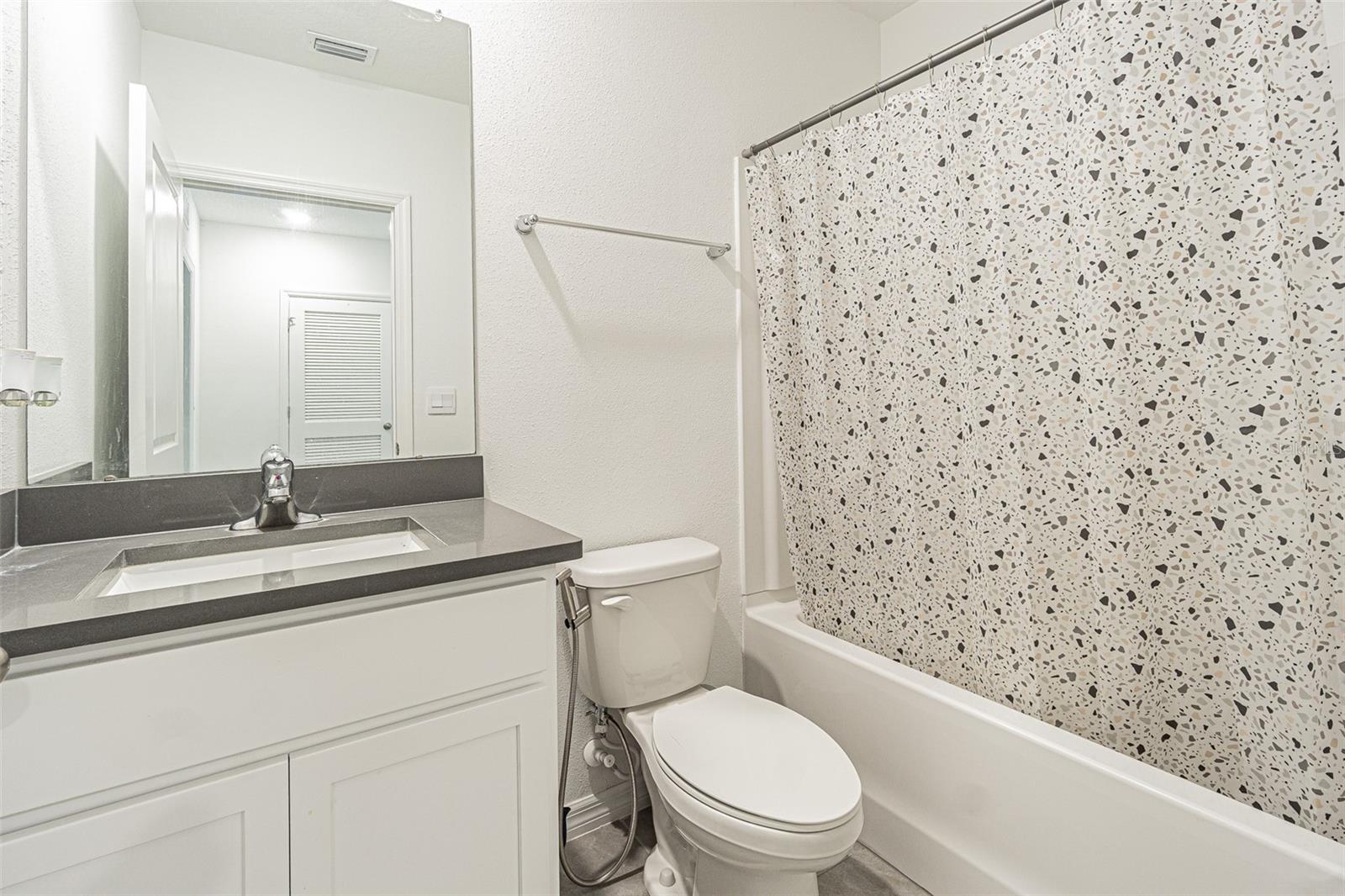 6358 SOPHIE OAKS CT, TAMPA, FL, 33610