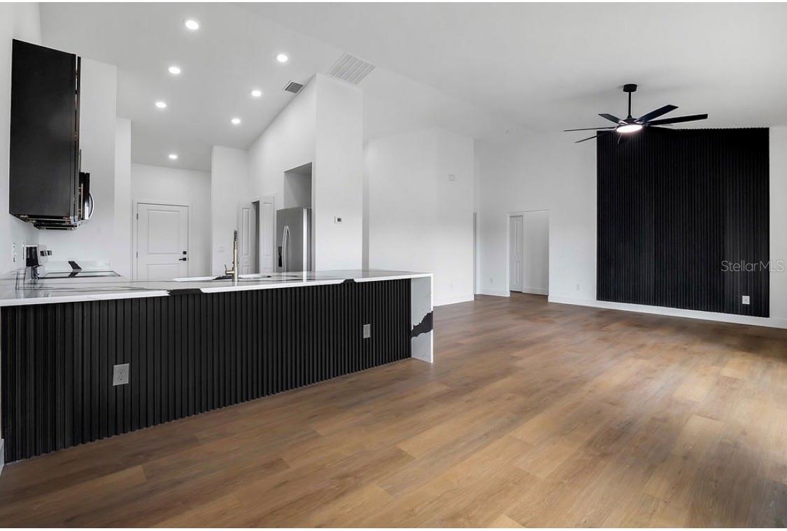 1231 DUNBAR AVE, SANFORD, FL, 32771