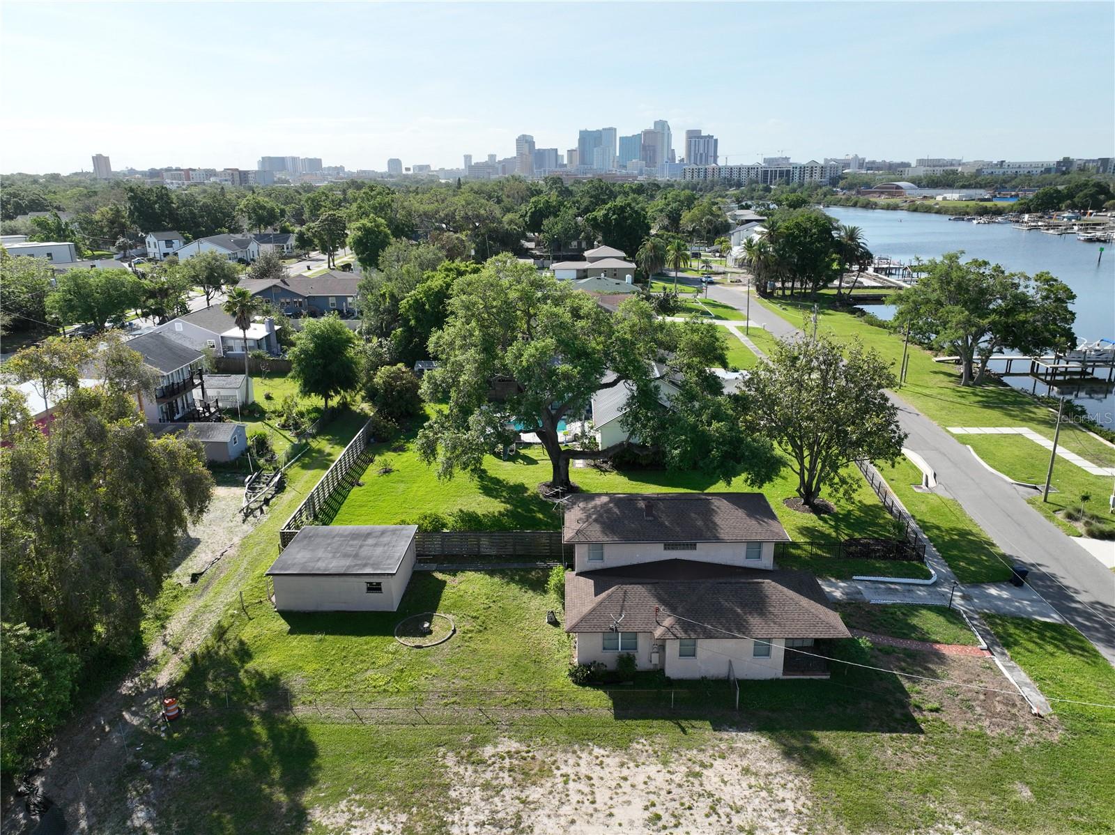 2515 N RIVERSIDE DR, TAMPA, FL, 33602