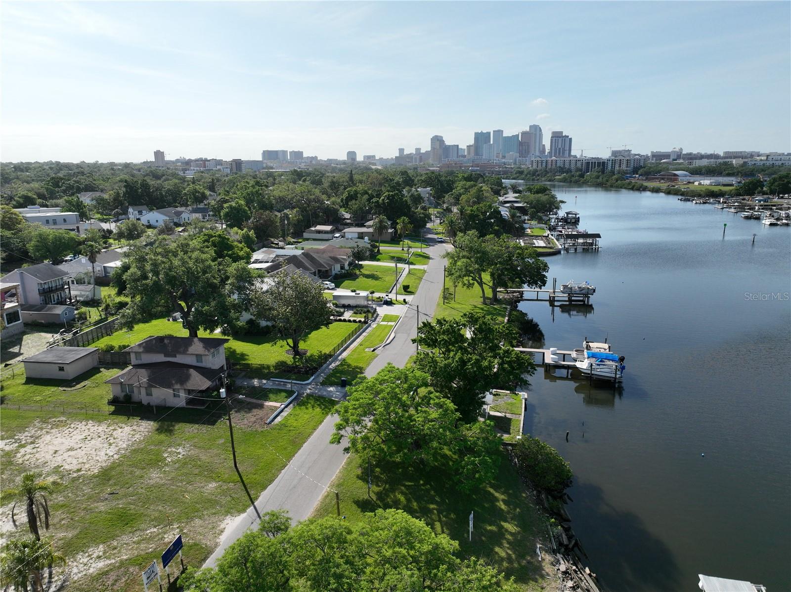 2515 N RIVERSIDE DR, TAMPA, FL, 33602
