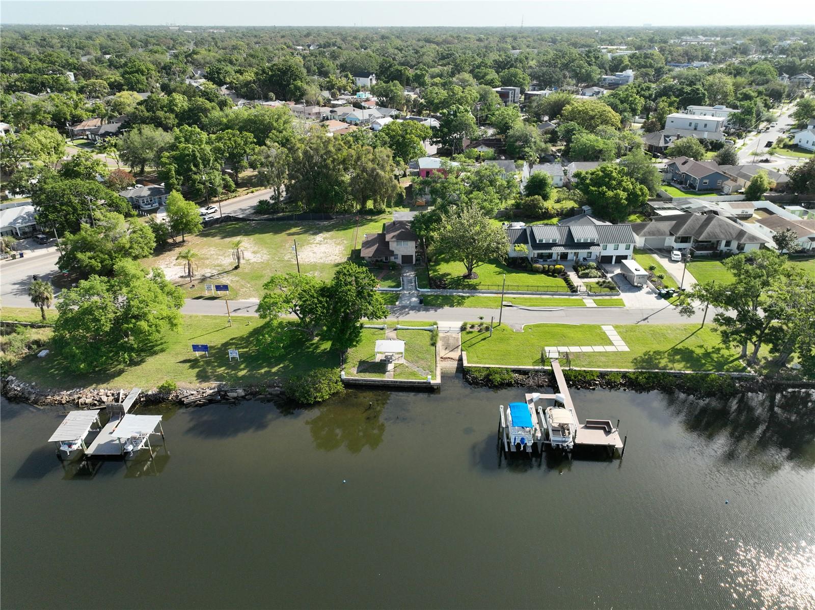 2515 N RIVERSIDE DR, TAMPA, FL, 33602