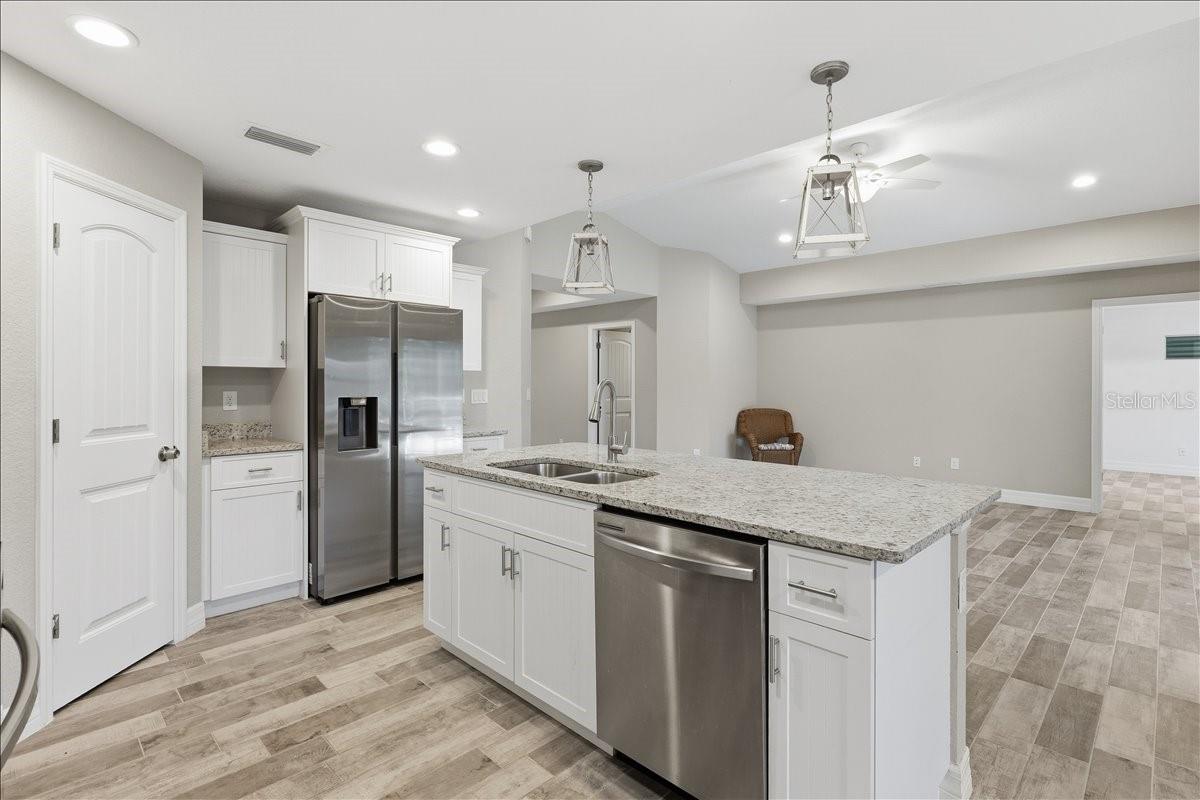 138 SUNNY WAY, ROTONDA WEST, FL, 33947