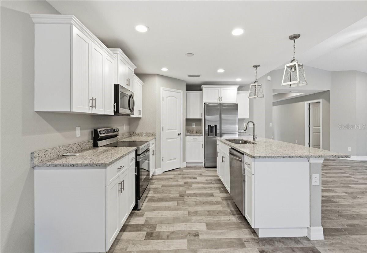 138 SUNNY WAY, ROTONDA WEST, FL, 33947