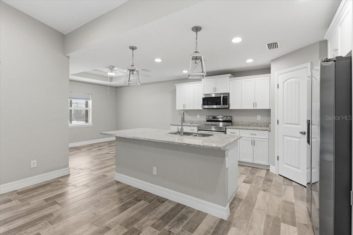 138 SUNNY WAY, ROTONDA WEST, FL, 33947