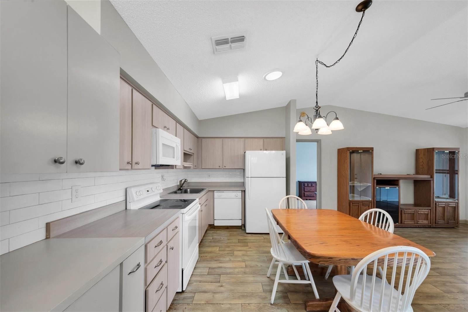 37730 ALISSA DR, ZEPHYRHILLS, FL, 33542