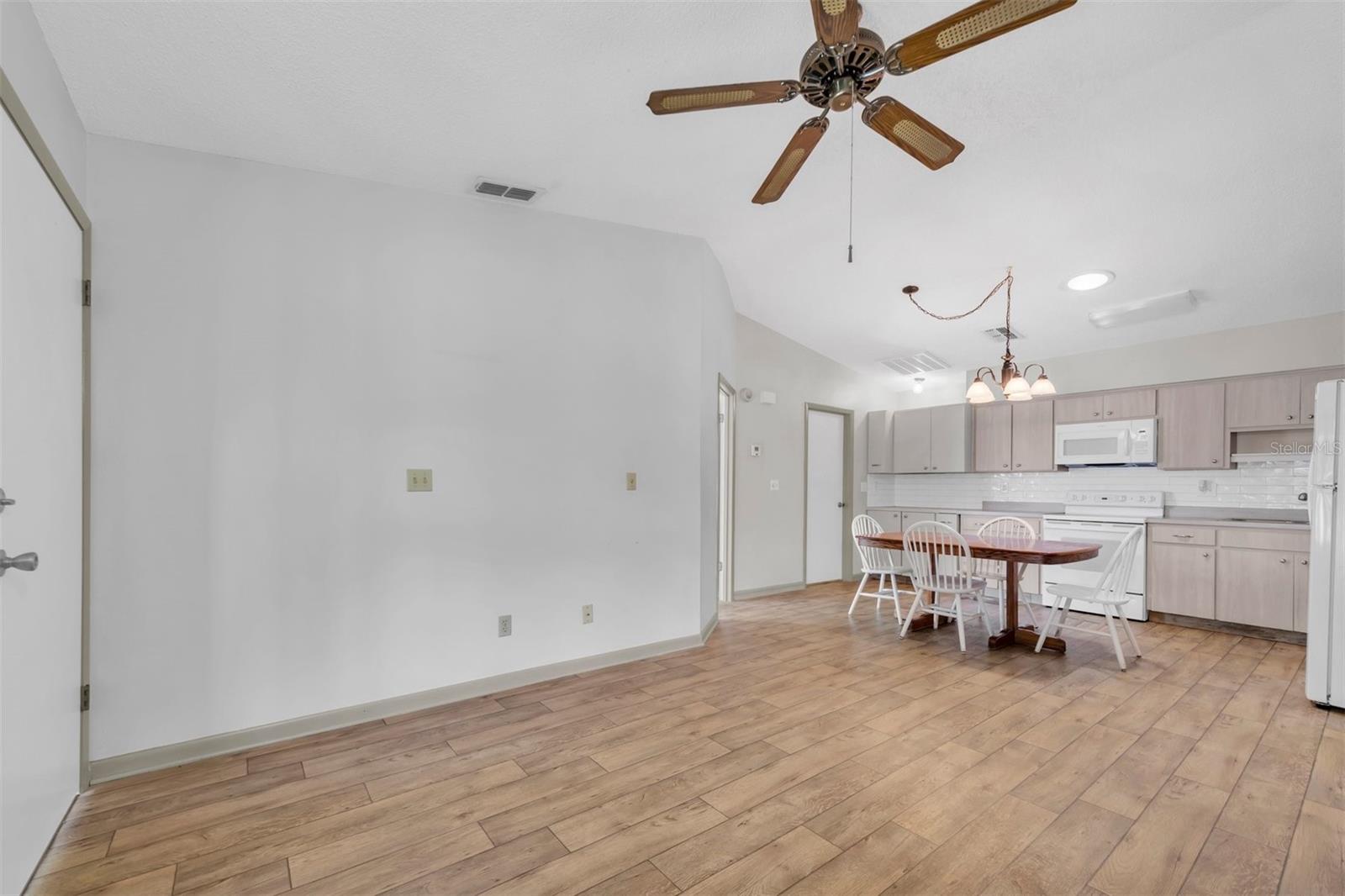 37730 ALISSA DR, ZEPHYRHILLS, FL, 33542