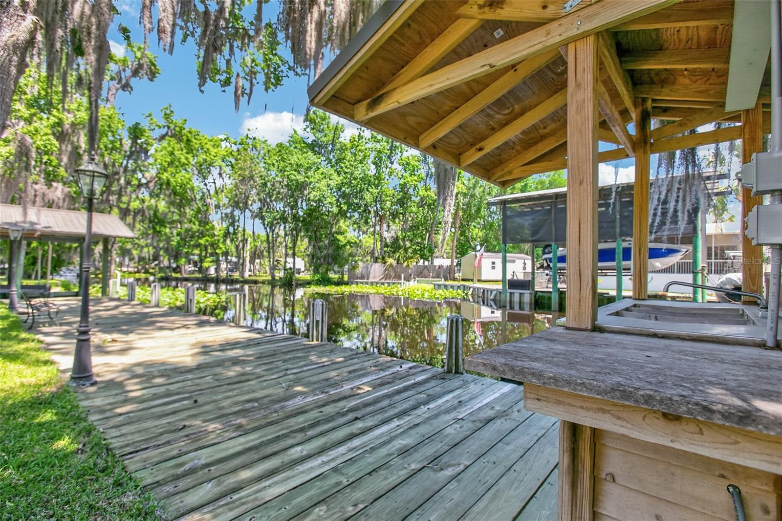 137 & 135 RIVERSIDE DR, SATSUMA, FL, 32189