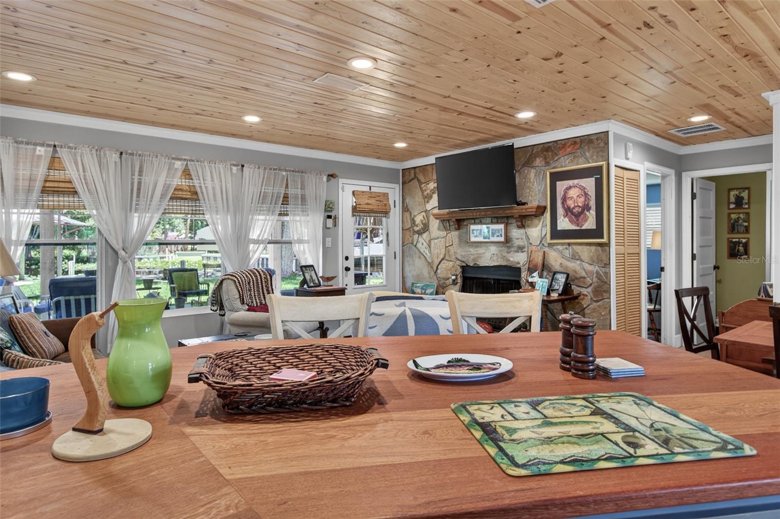 137 & 135 RIVERSIDE DR, SATSUMA, FL, 32189