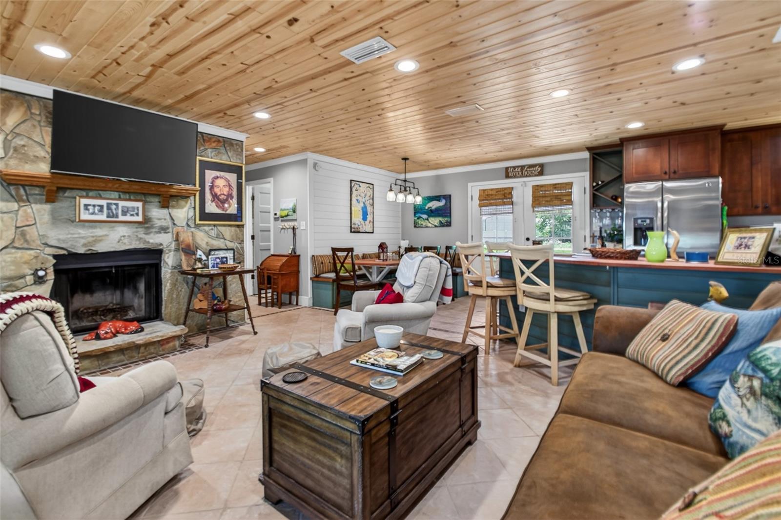 137 & 135 RIVERSIDE DR, SATSUMA, FL, 32189