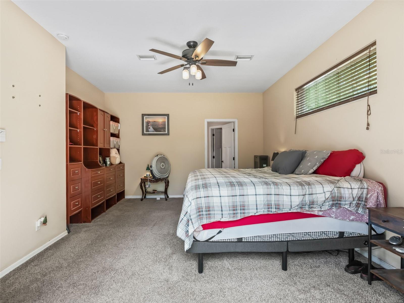 2187 COUNTY ROAD 243C, WILDWOOD, FL, 34785