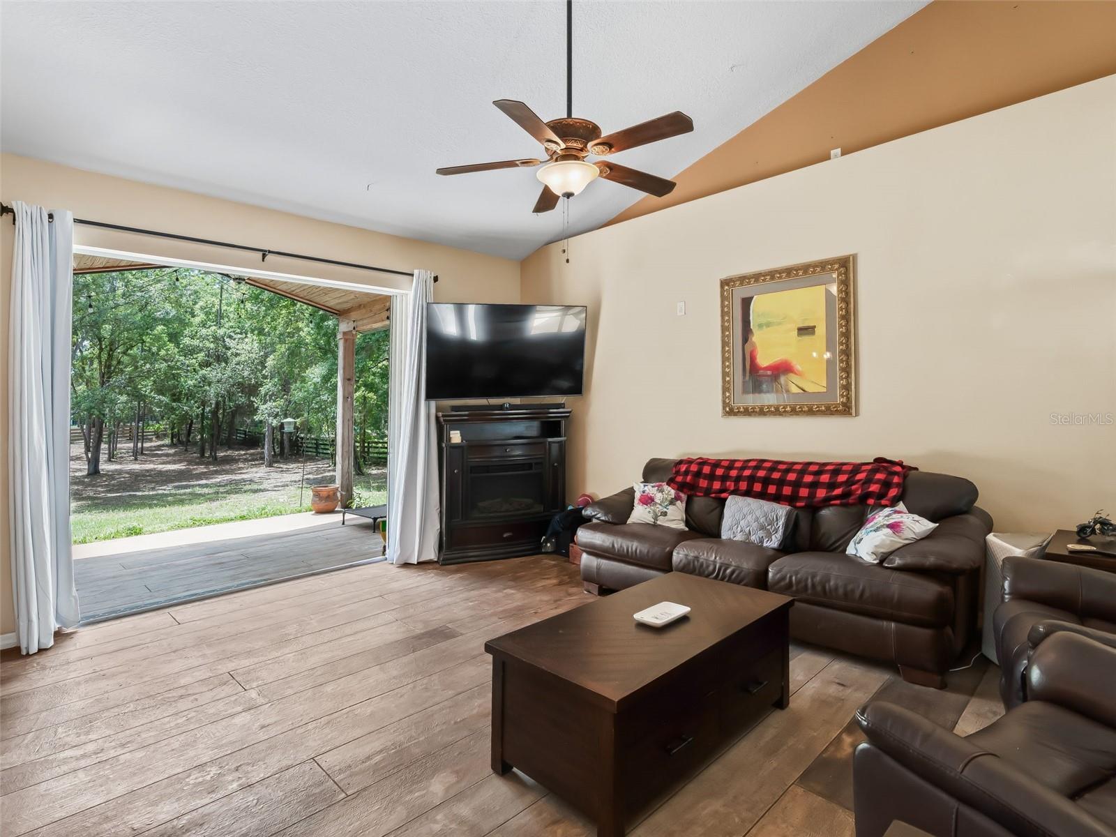 2187 COUNTY ROAD 243C, WILDWOOD, FL, 34785