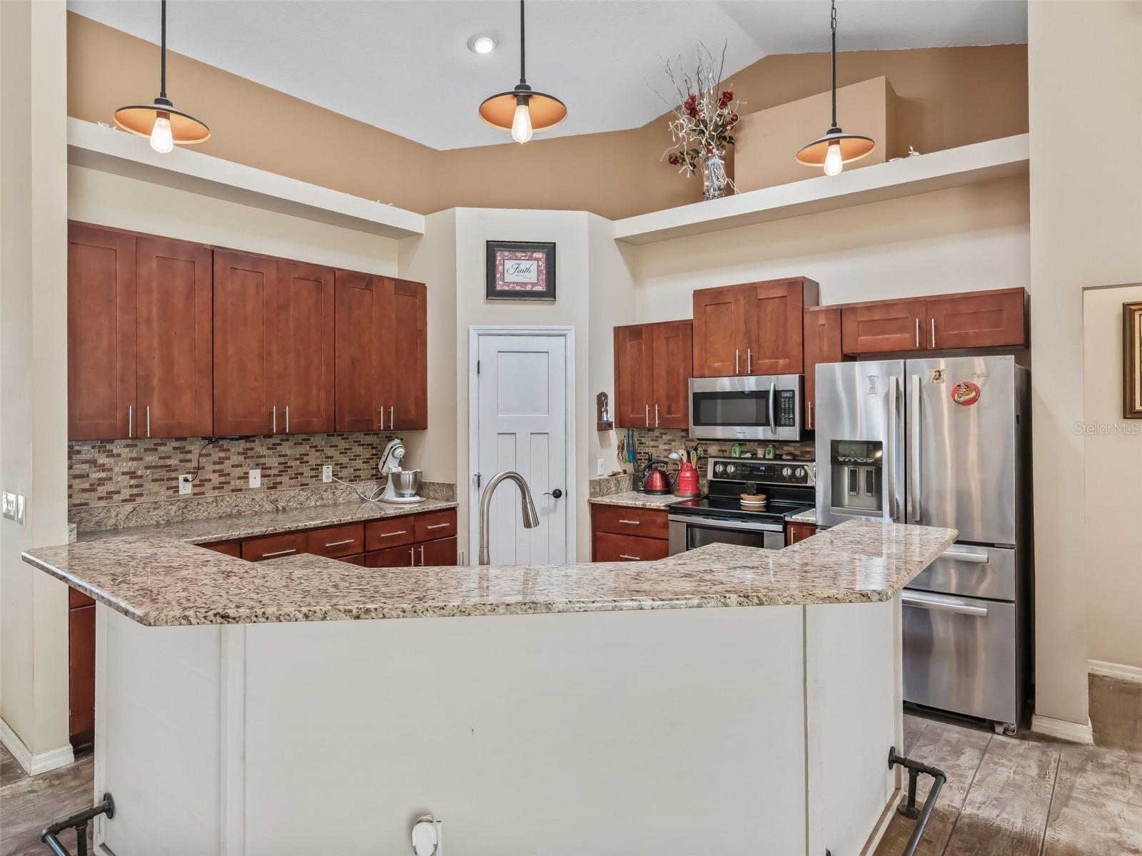 2187 COUNTY ROAD 243C, WILDWOOD, FL, 34785