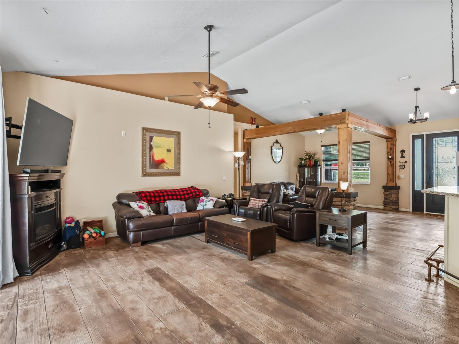 2187 COUNTY ROAD 243C, WILDWOOD, FL, 34785