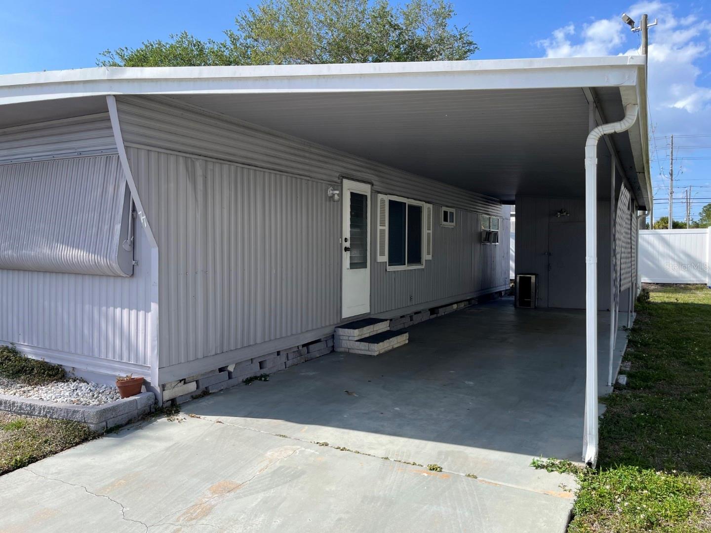 2505 E BAY DR #77, LARGO, FL, 33771