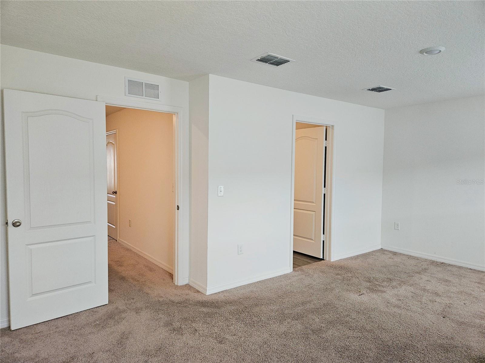 5316 COMPANION LN, TAMPA, FL, 33619