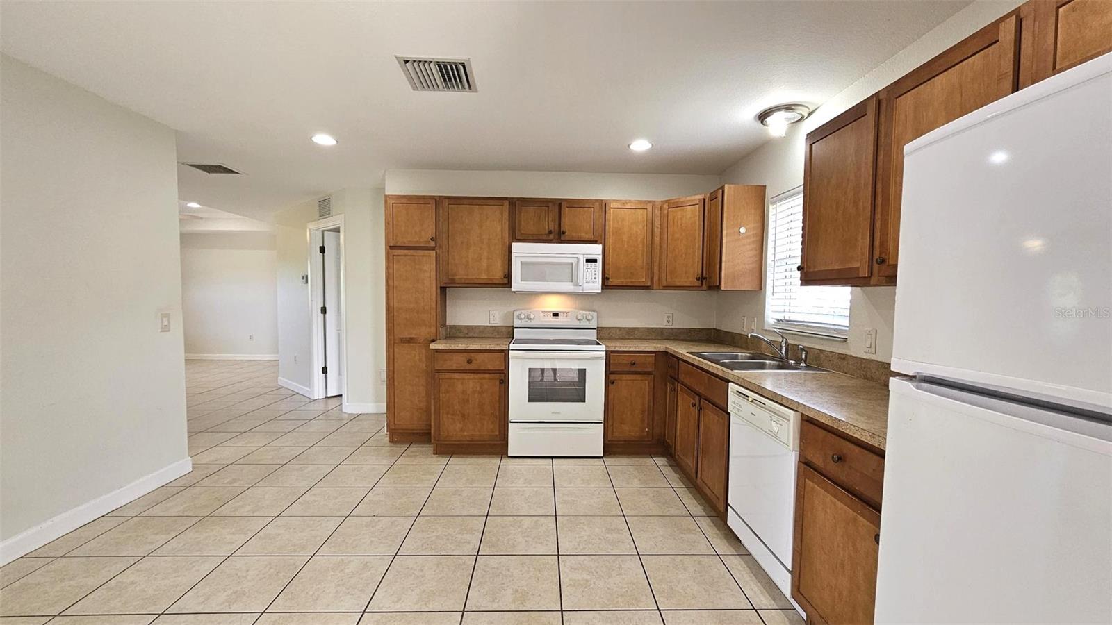 309 BOUNDARY BLVD #B, ROTONDA WEST, FL, 33947