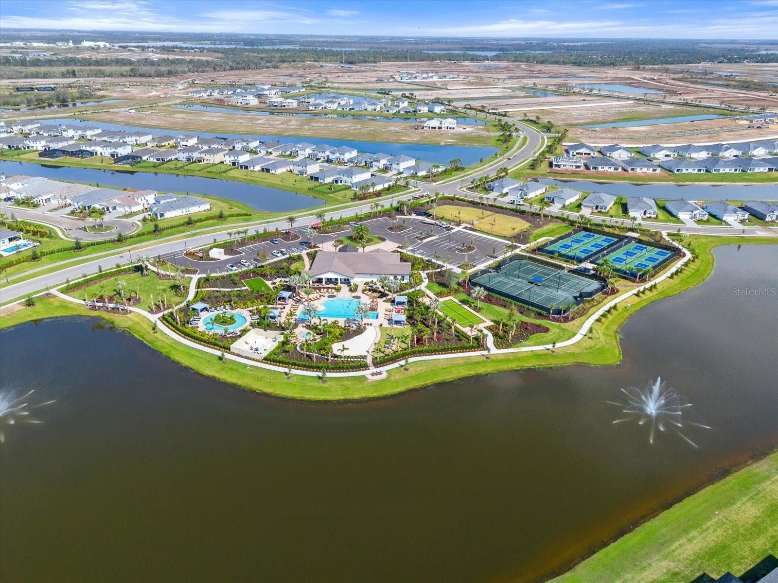 17738 PASTURELAND AVE, LAKEWOOD RANCH, FL, 34211