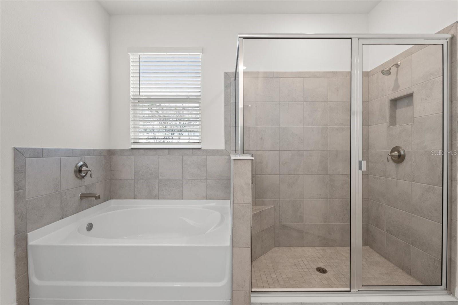 17738 PASTURELAND AVE, LAKEWOOD RANCH, FL, 34211