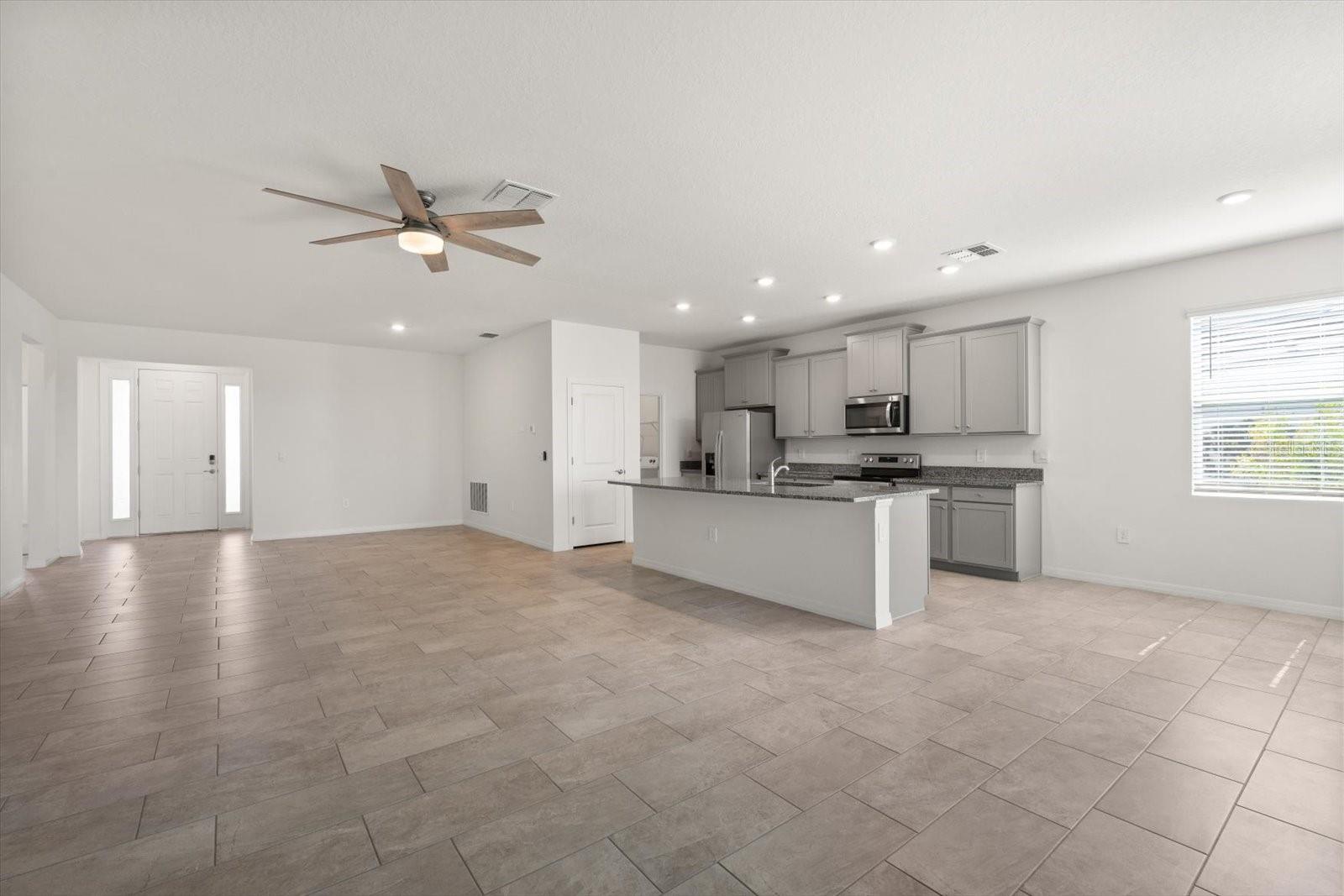 17738 PASTURELAND AVE, LAKEWOOD RANCH, FL, 34211