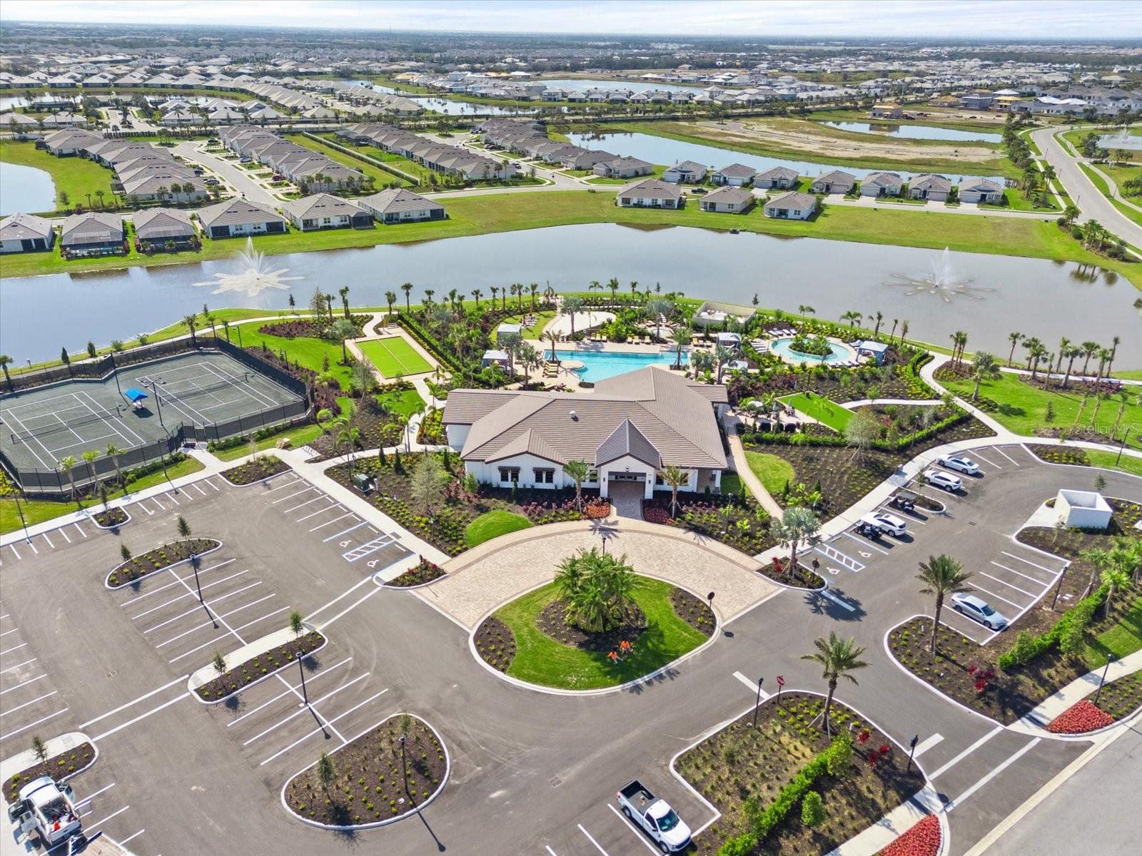 17738 PASTURELAND AVE, LAKEWOOD RANCH, FL, 34211