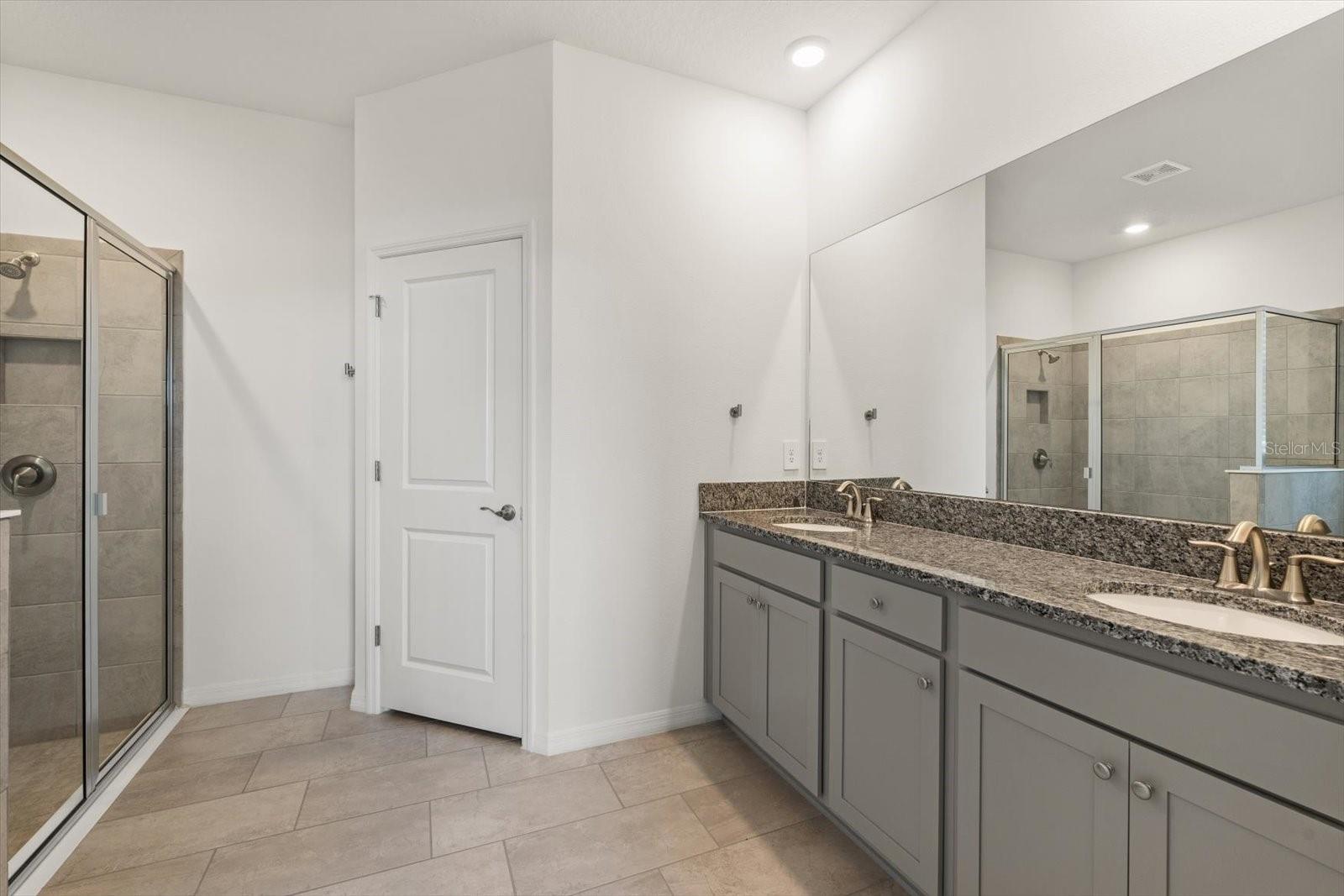 17738 PASTURELAND AVE, LAKEWOOD RANCH, FL, 34211