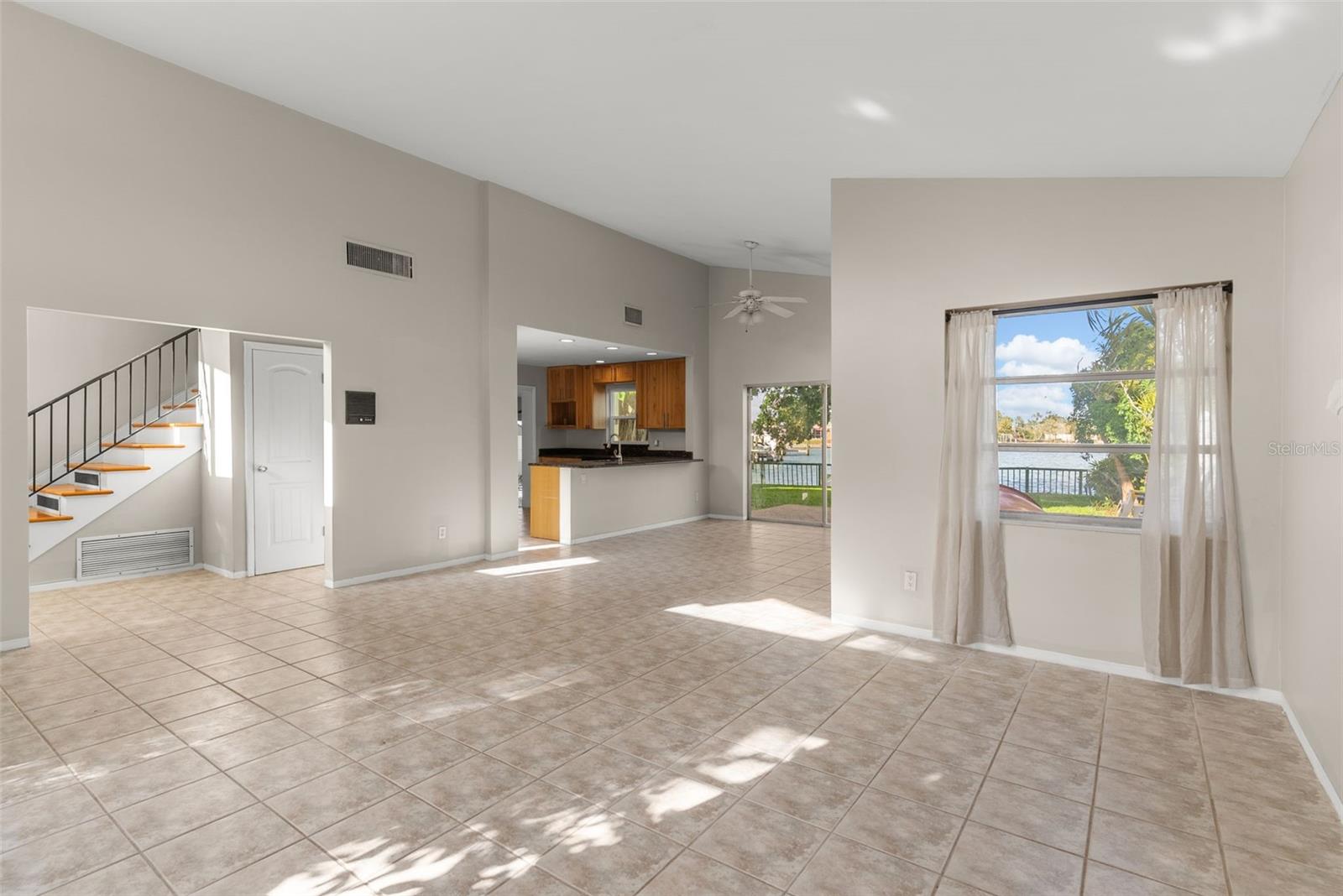 7887 9TH AVE S, ST PETERSBURG, FL, 33707