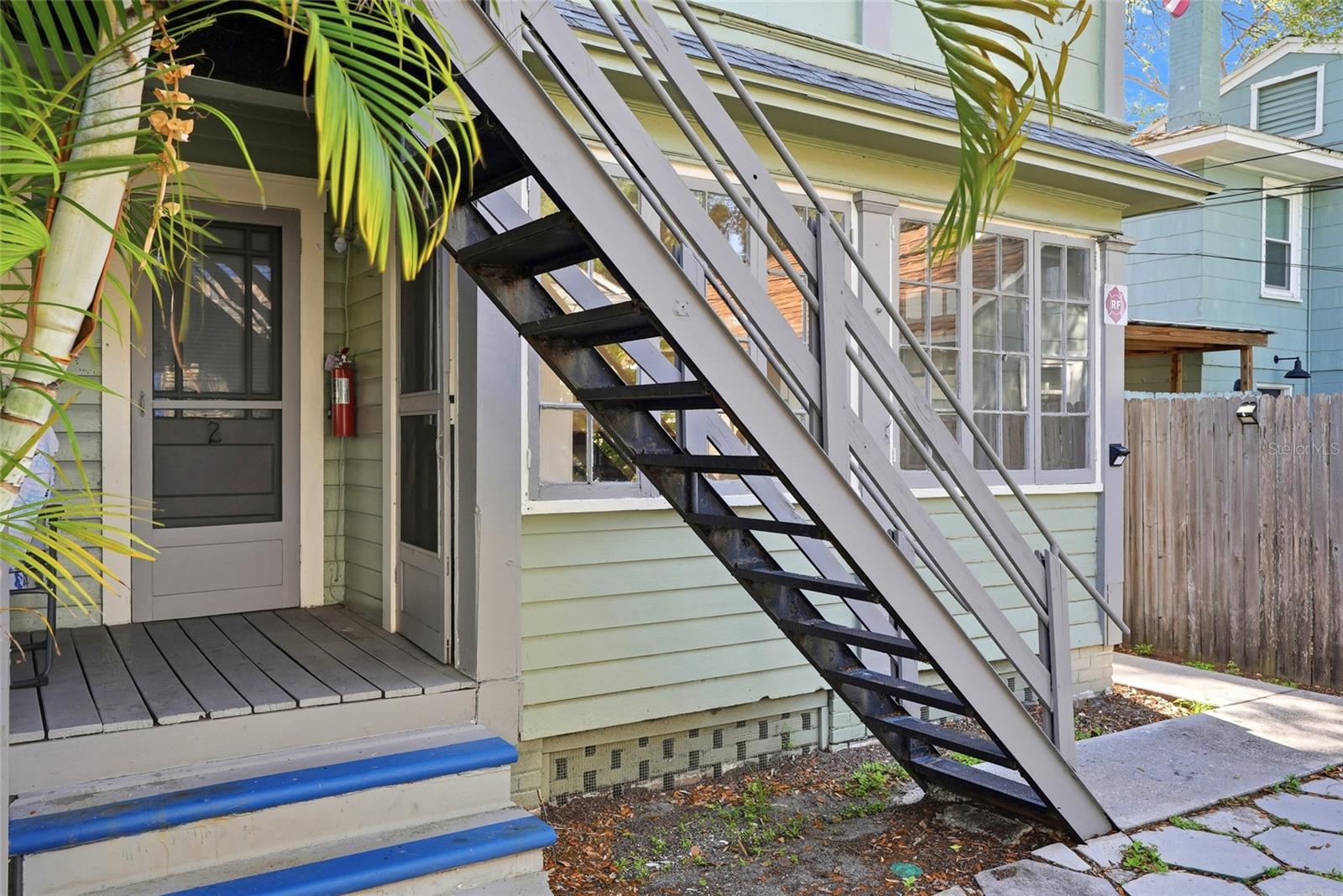 725 8TH ST N #1, ST PETERSBURG, FL, 33701