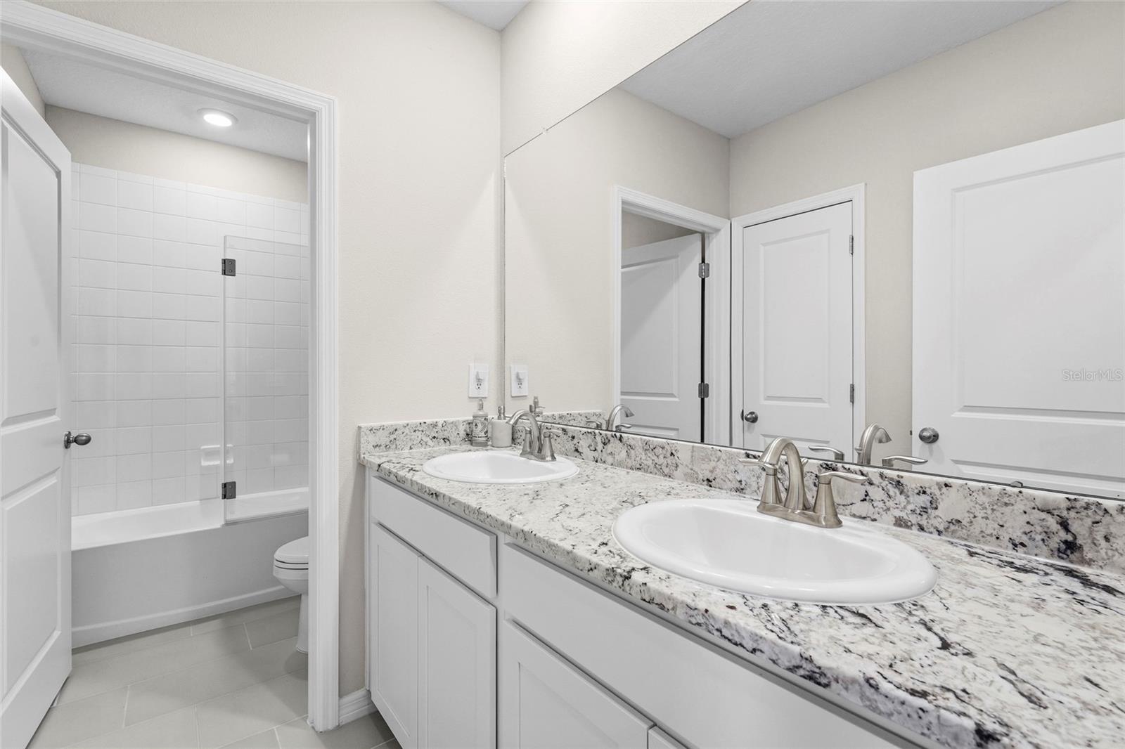 5715 WOODLAND SAGE DR, SARASOTA, FL, 34238