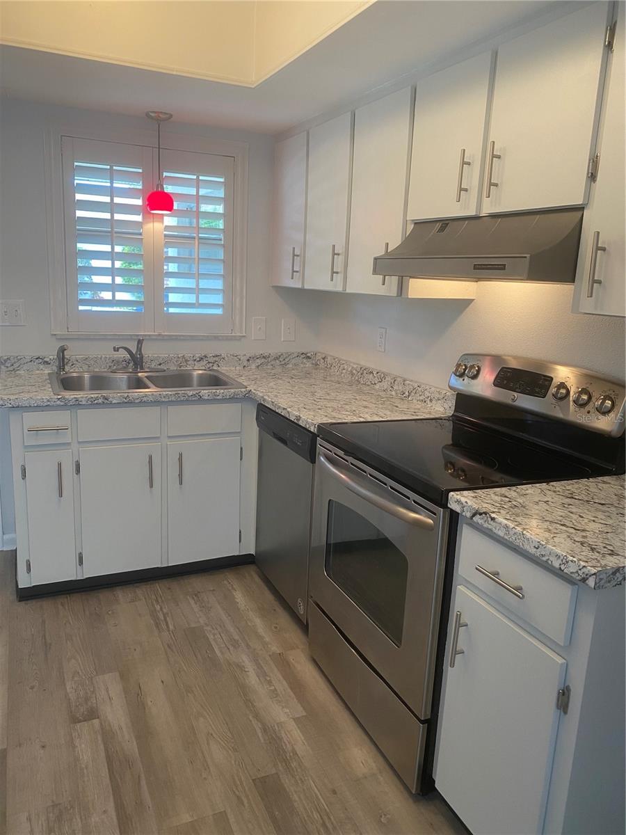 1121 BONNIE LOU DR, ORLANDO, FL, 32809