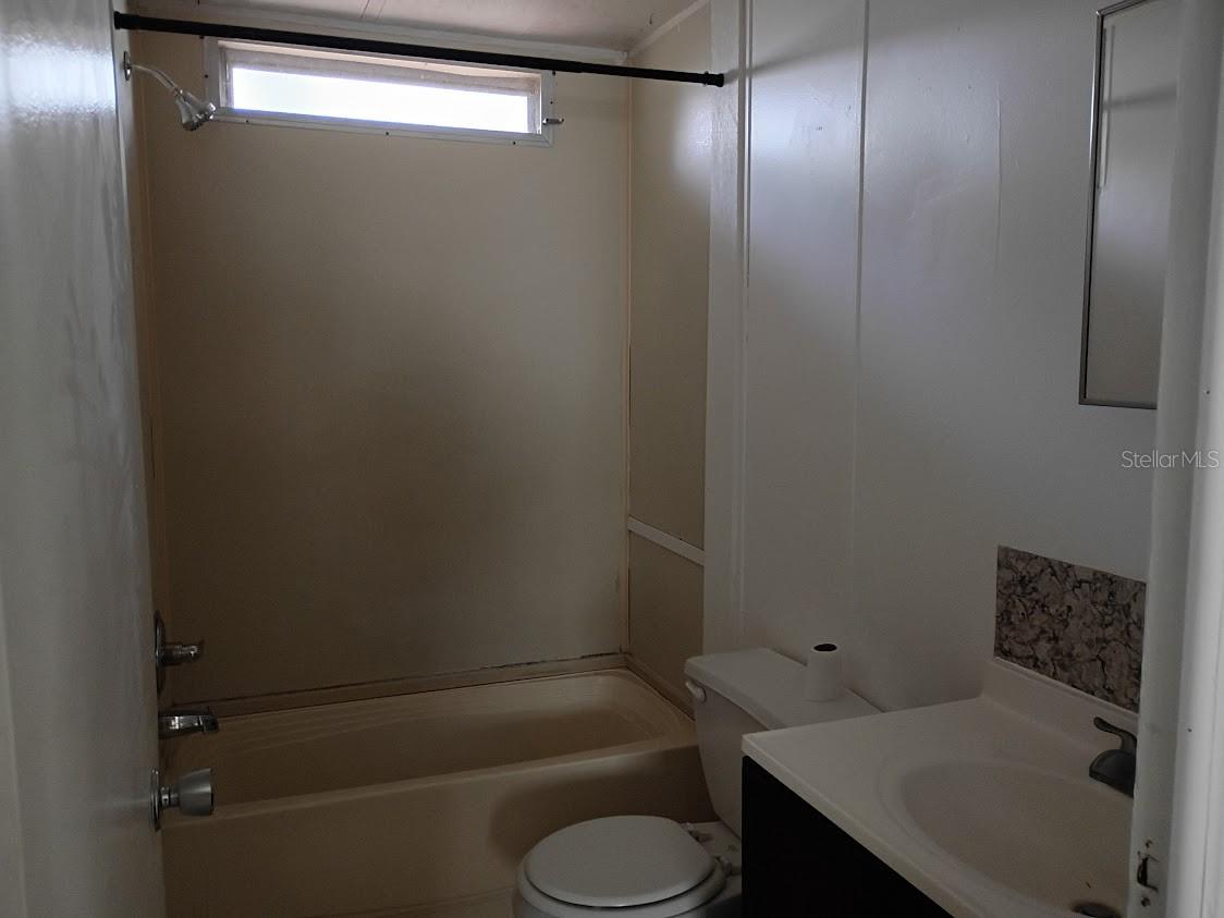 10411 RATELL AVE, GIBSONTON, FL, 33534