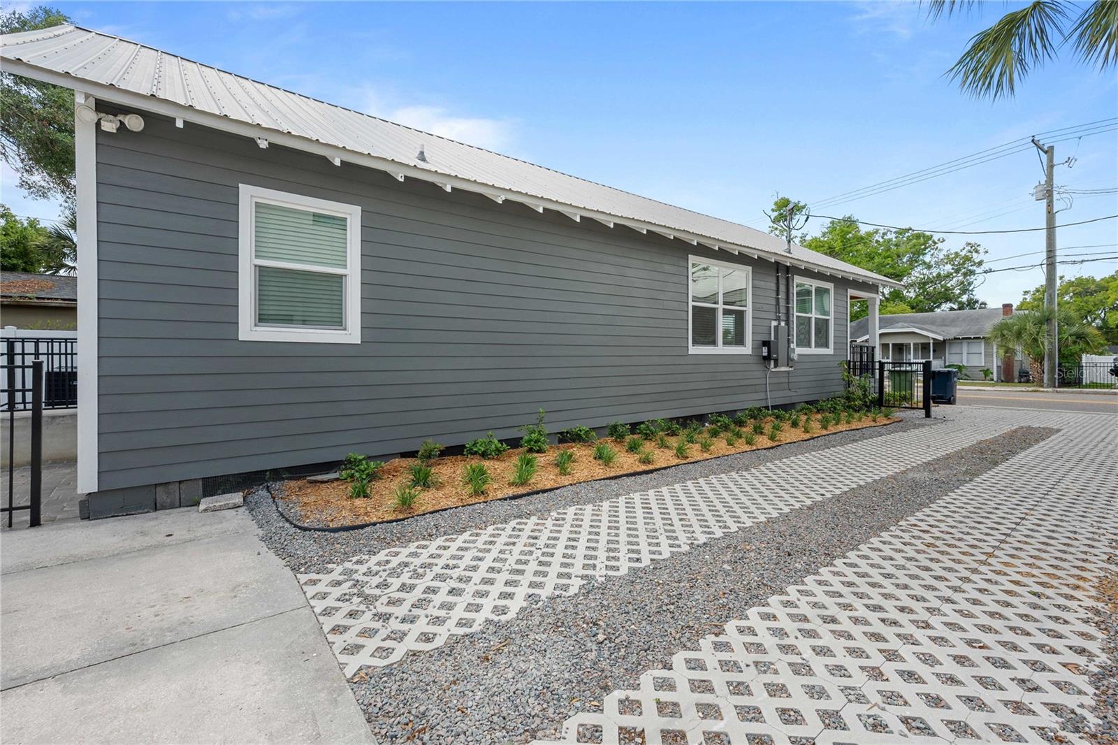 2203 N BOULEVARD, TAMPA, FL, 33602