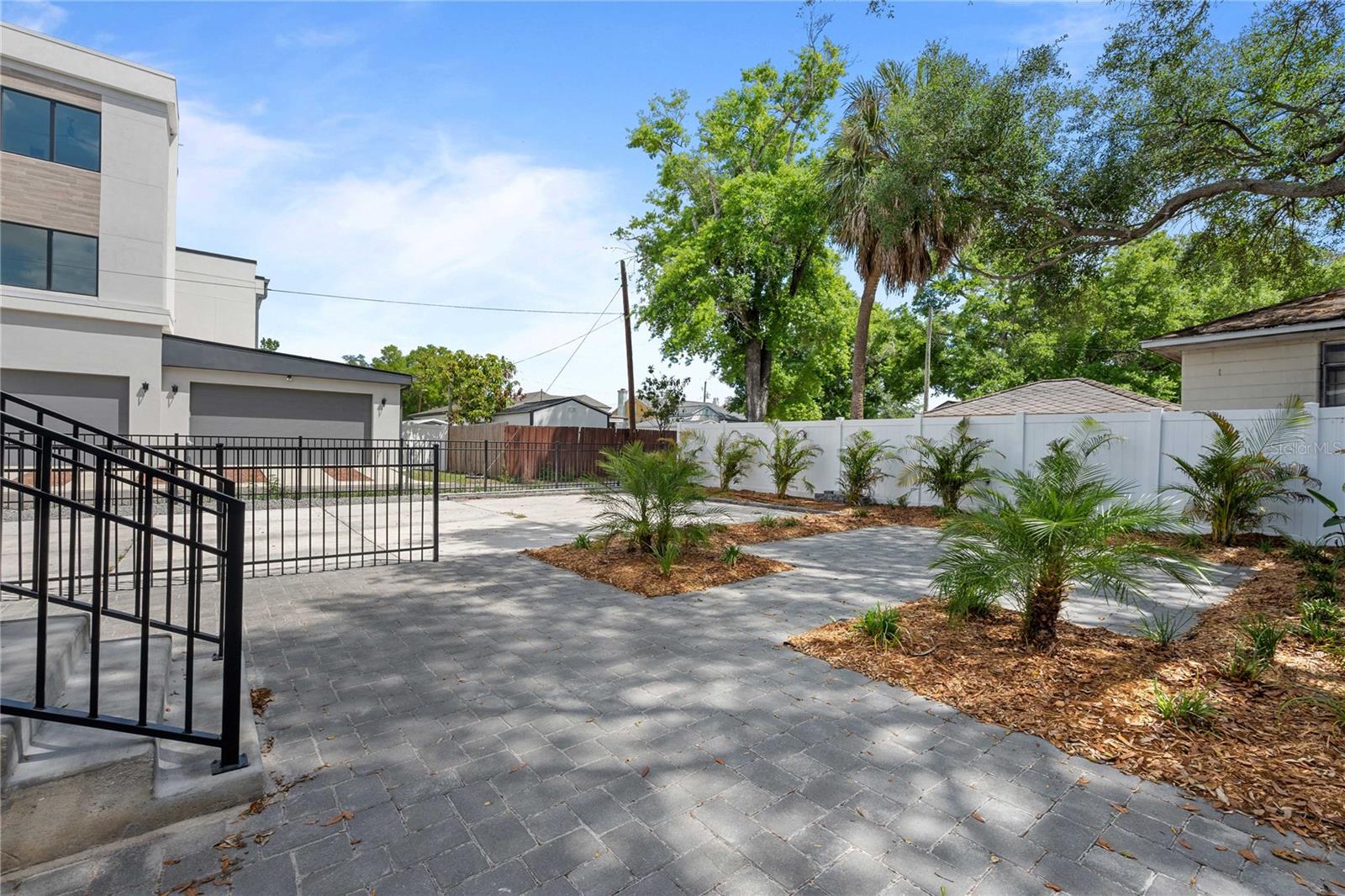 2203 N BOULEVARD, TAMPA, FL, 33602