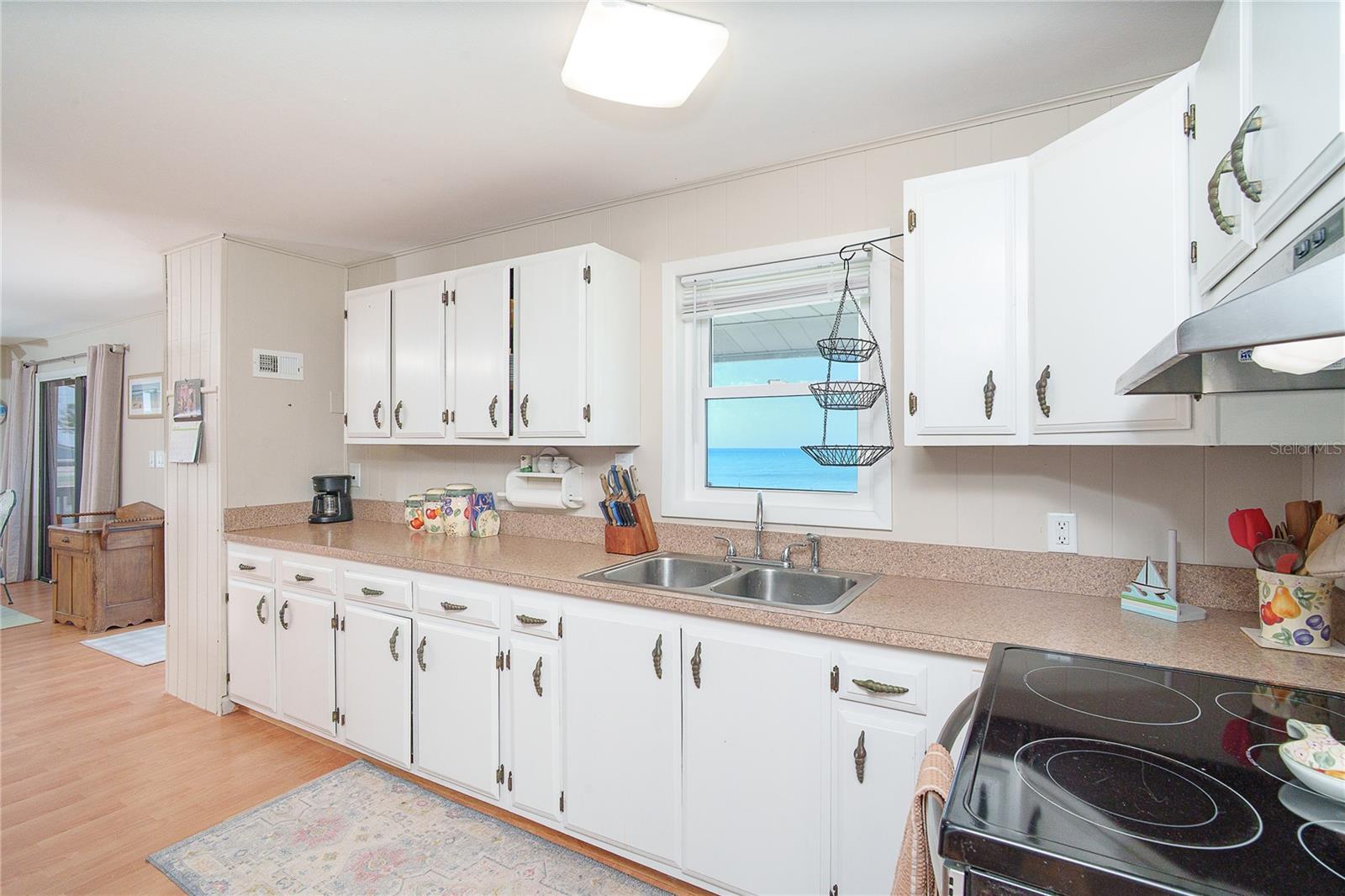 50 FRIENDSHIP LN, ENGLEWOOD, FL, 34223