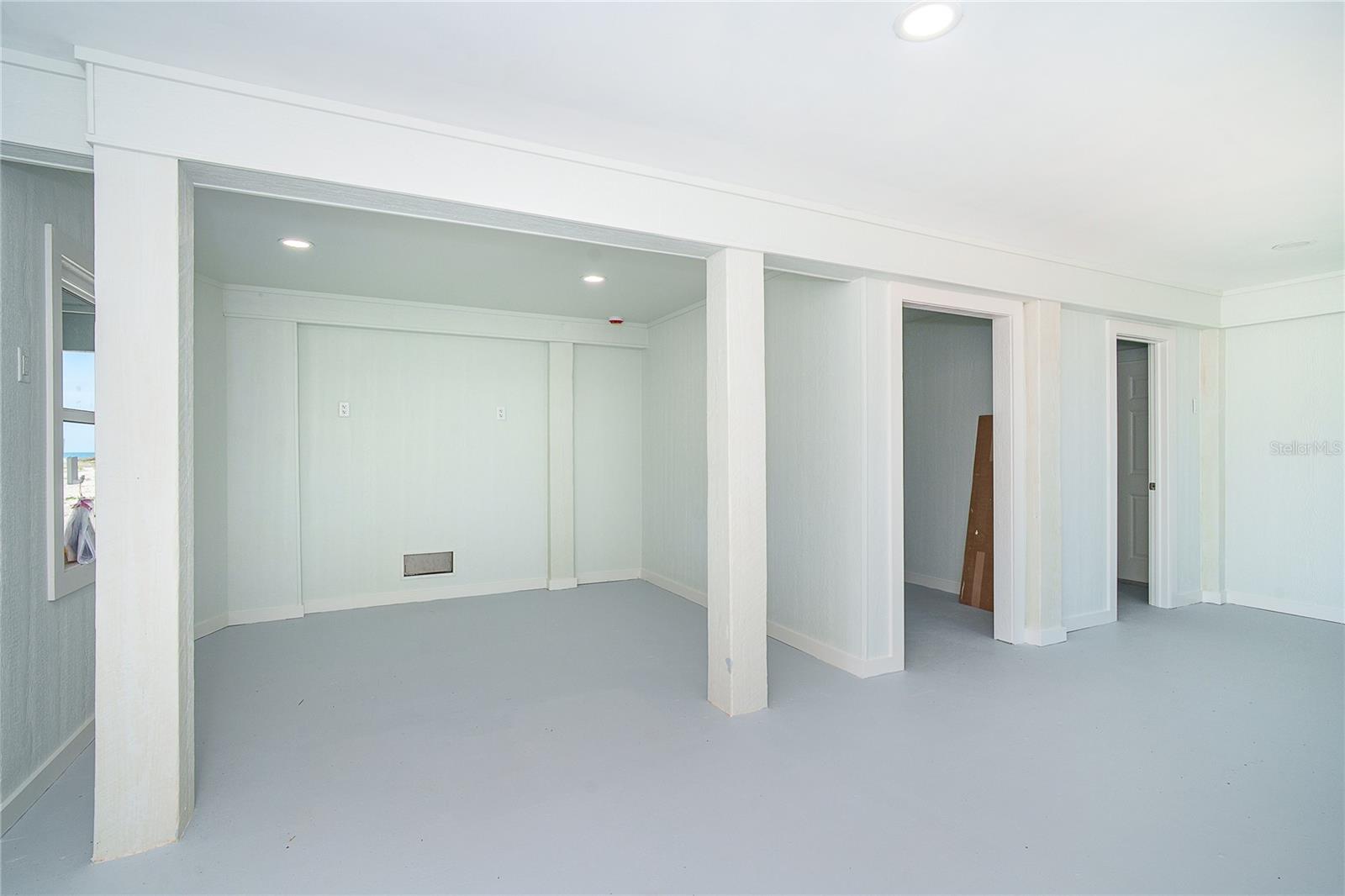 50 FRIENDSHIP LN, ENGLEWOOD, FL, 34223