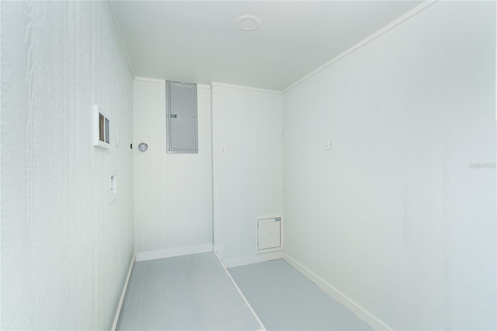 50 FRIENDSHIP LN, ENGLEWOOD, FL, 34223