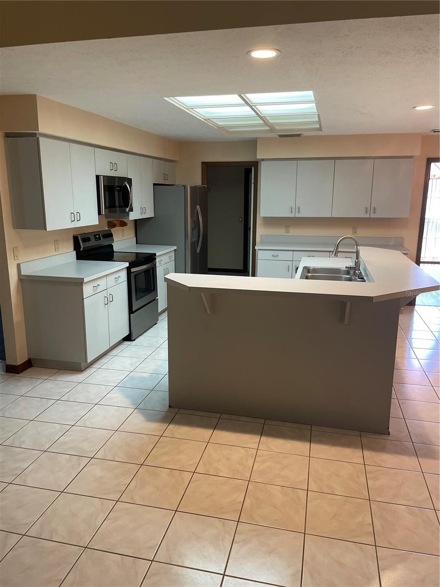 3007 FOREST CLUB DR, PLANT CITY, FL, 33566