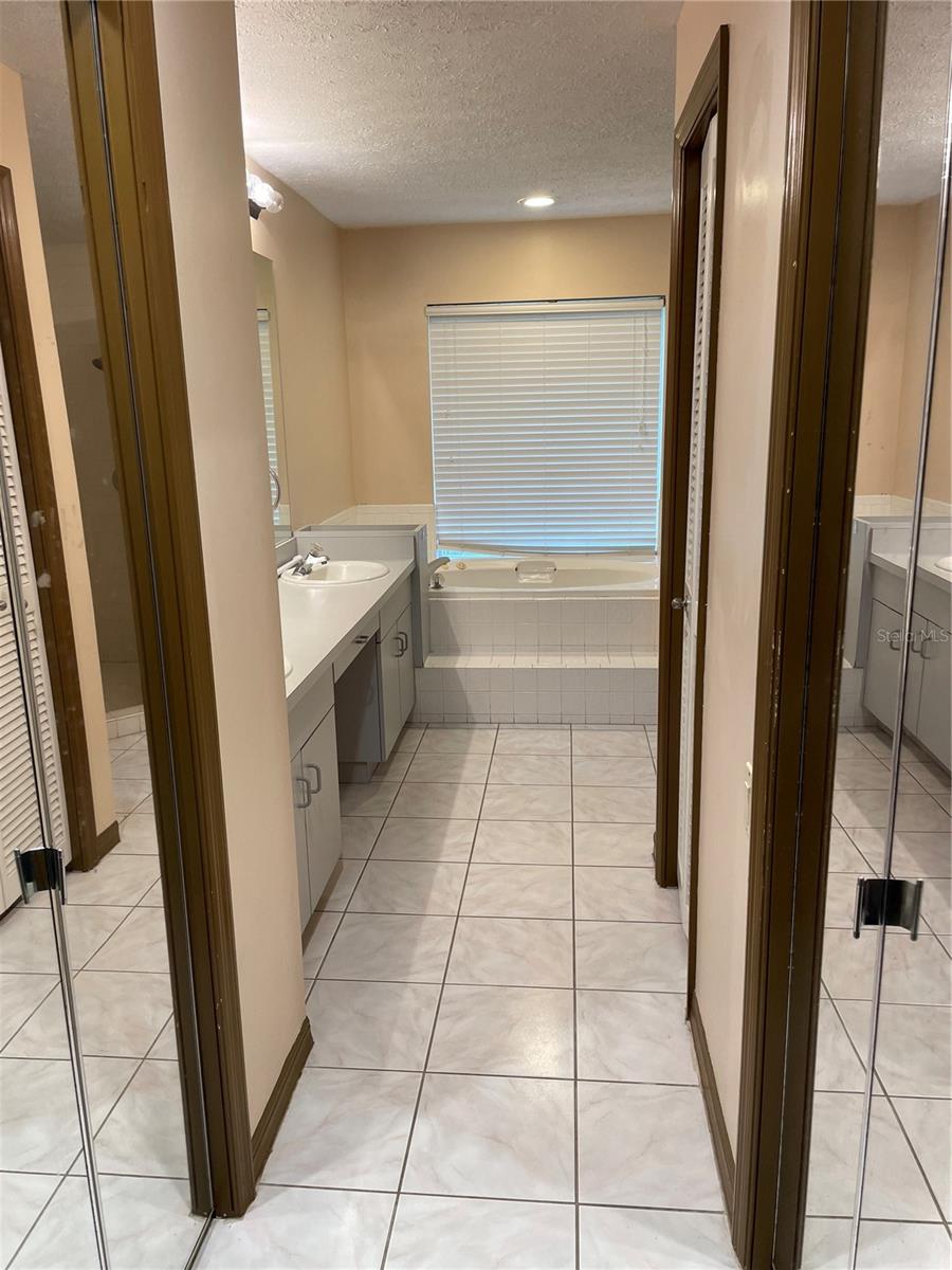 3007 FOREST CLUB DR, PLANT CITY, FL, 33566