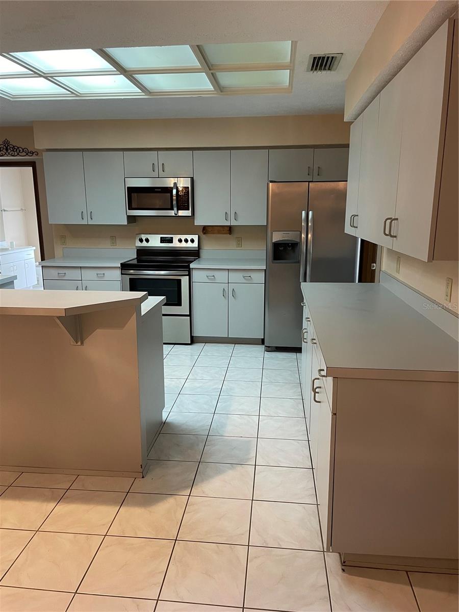 3007 FOREST CLUB DR, PLANT CITY, FL, 33566