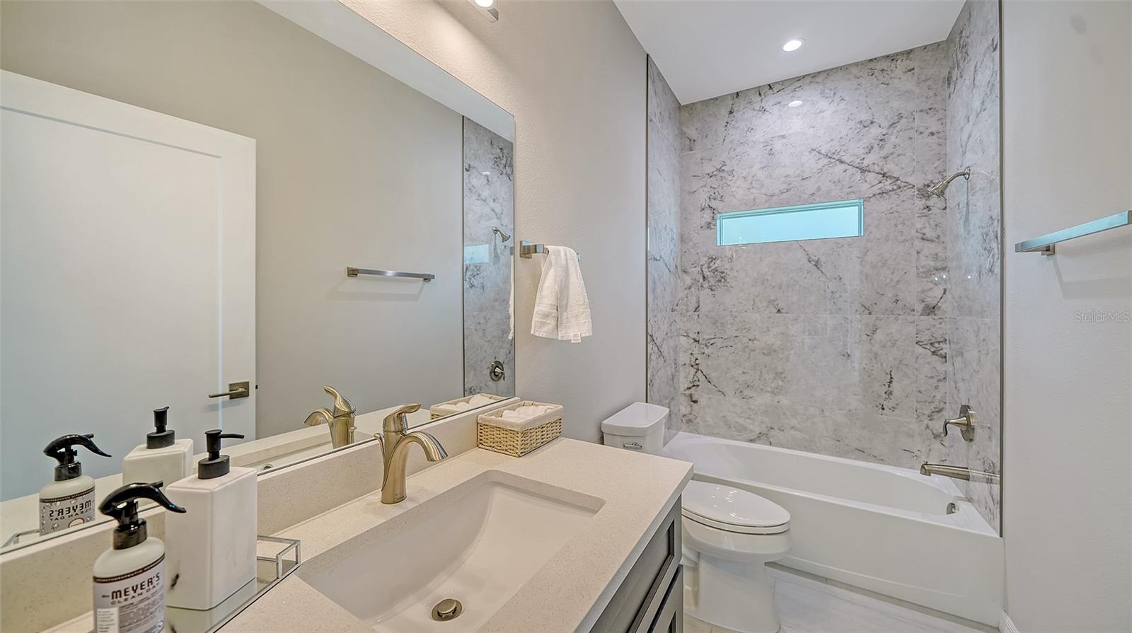 6227 TROPICAIRE BLVD, NORTH PORT, FL, 34291
