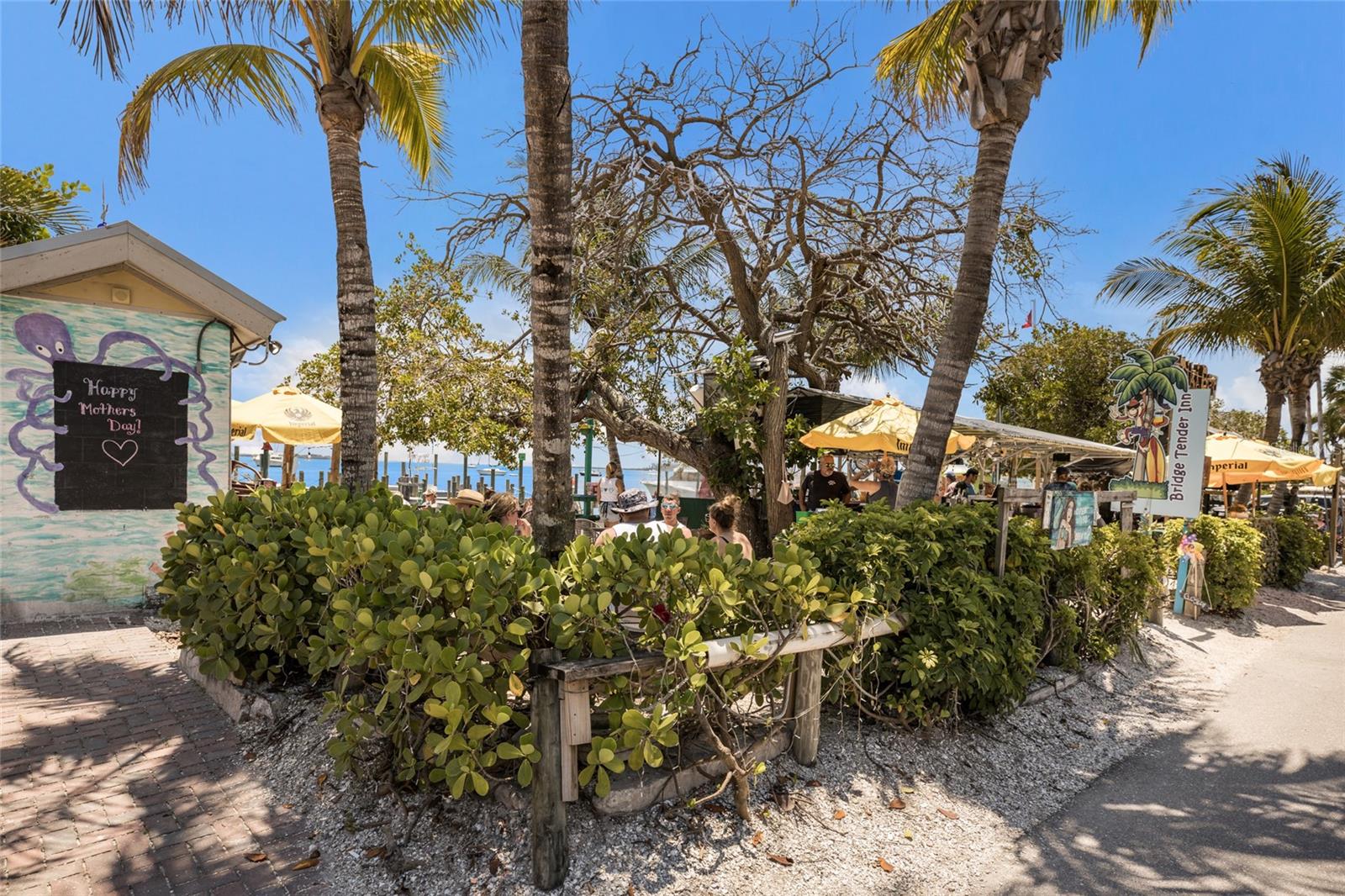 205 HIGHLAND AVE #2, BRADENTON BEACH, FL, 34217
